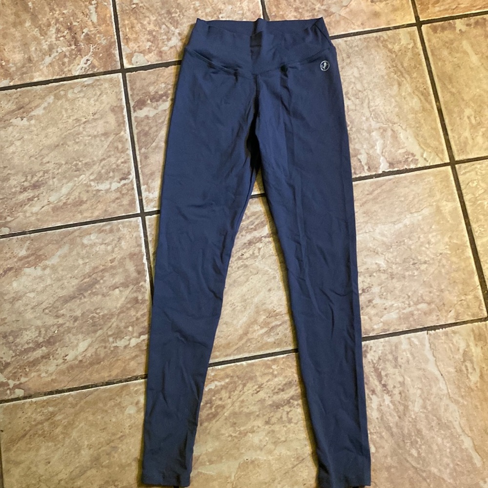 Ab2b scrunch butt leggings NWOT